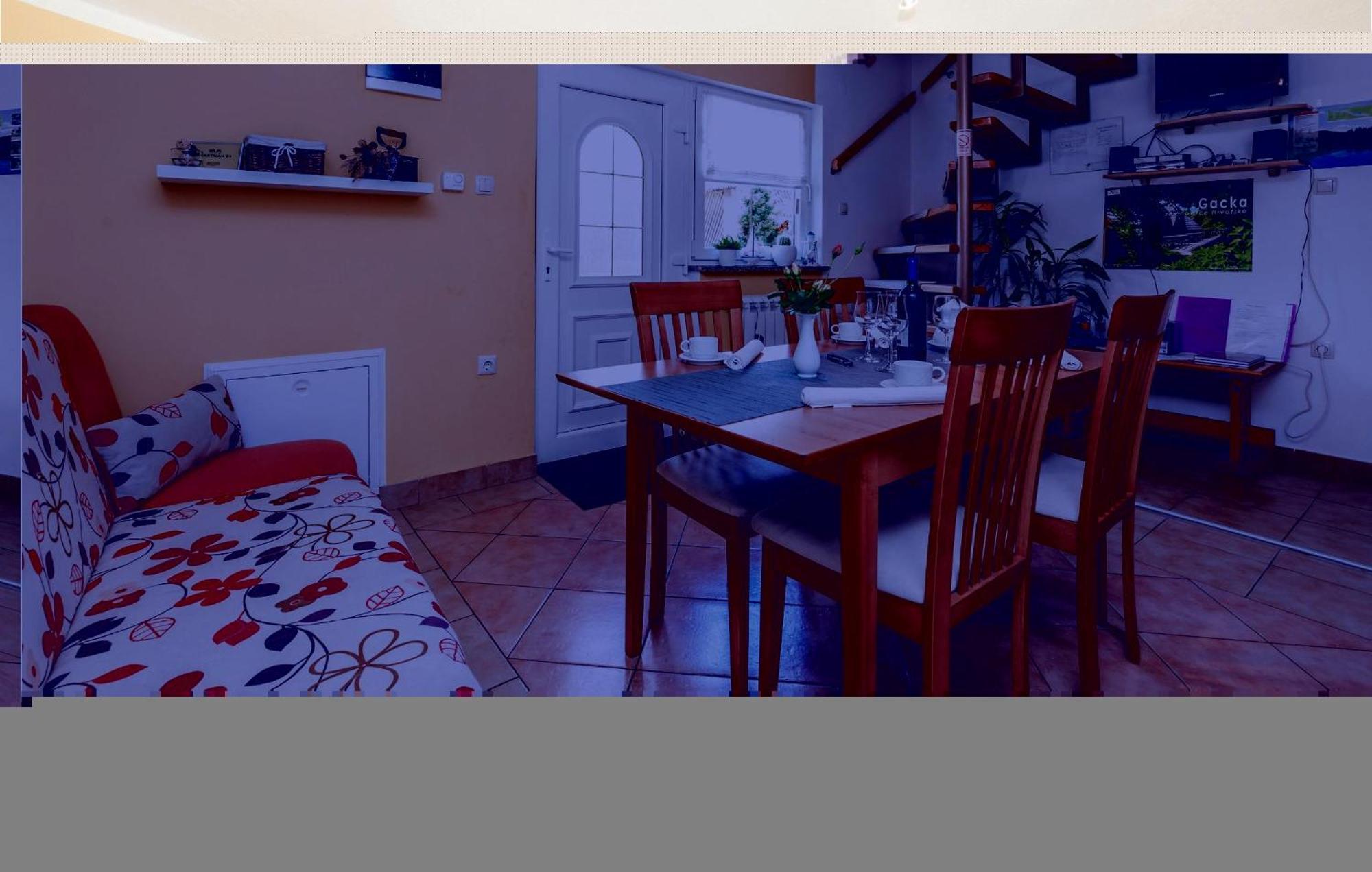 2 Bedroom Cozy Home In Licko Lesce ภายนอก รูปภาพ